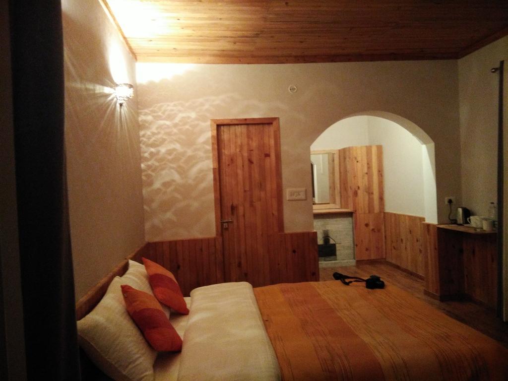 Kasar Rainbow Yoga Retreat Villa Almora Exterior photo
